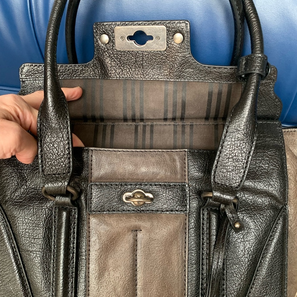 Frye Dana Leather Tote Shoulder Bag Brown Black Excellent Like New Condition - Picture 5 of 17